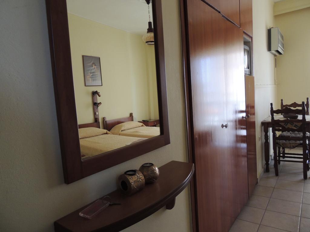 Miami Studios Loutra Edipsou  Phòng bức ảnh