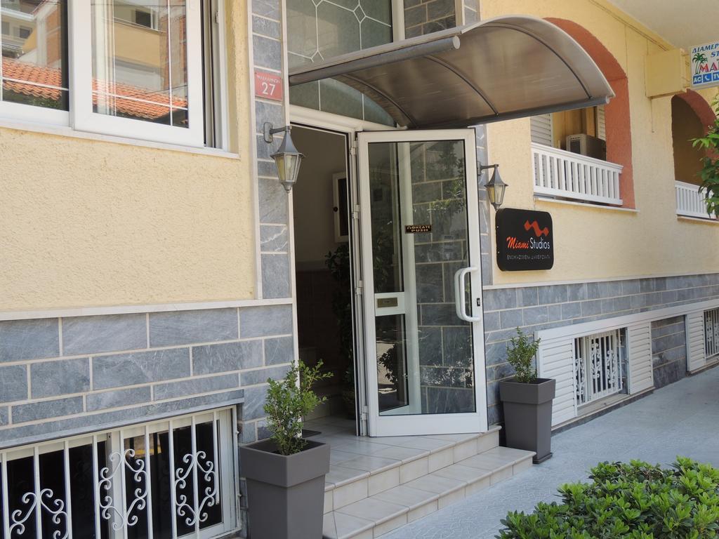 Miami Studios Loutra Edipsou  Ngoại thất bức ảnh